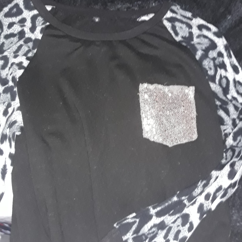 Black and white cheetah print long sleeve